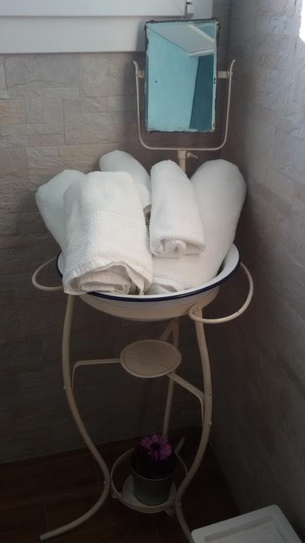 Agriturismo Nonni Devia Lucinasco ภายนอก รูปภาพ