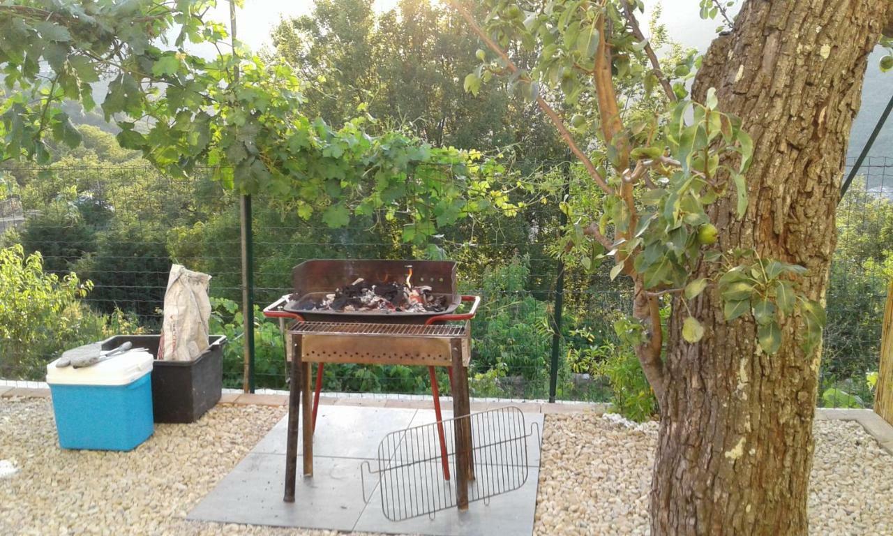 Agriturismo Nonni Devia Lucinasco ภายนอก รูปภาพ
